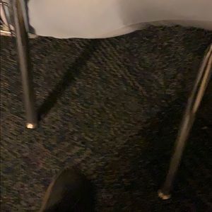 Meet your Posher, Derrick